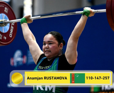 Anamjan Rustamowa agyr atletika boýunça ýetginjekleriň arasynda dünýä çempiony boldy